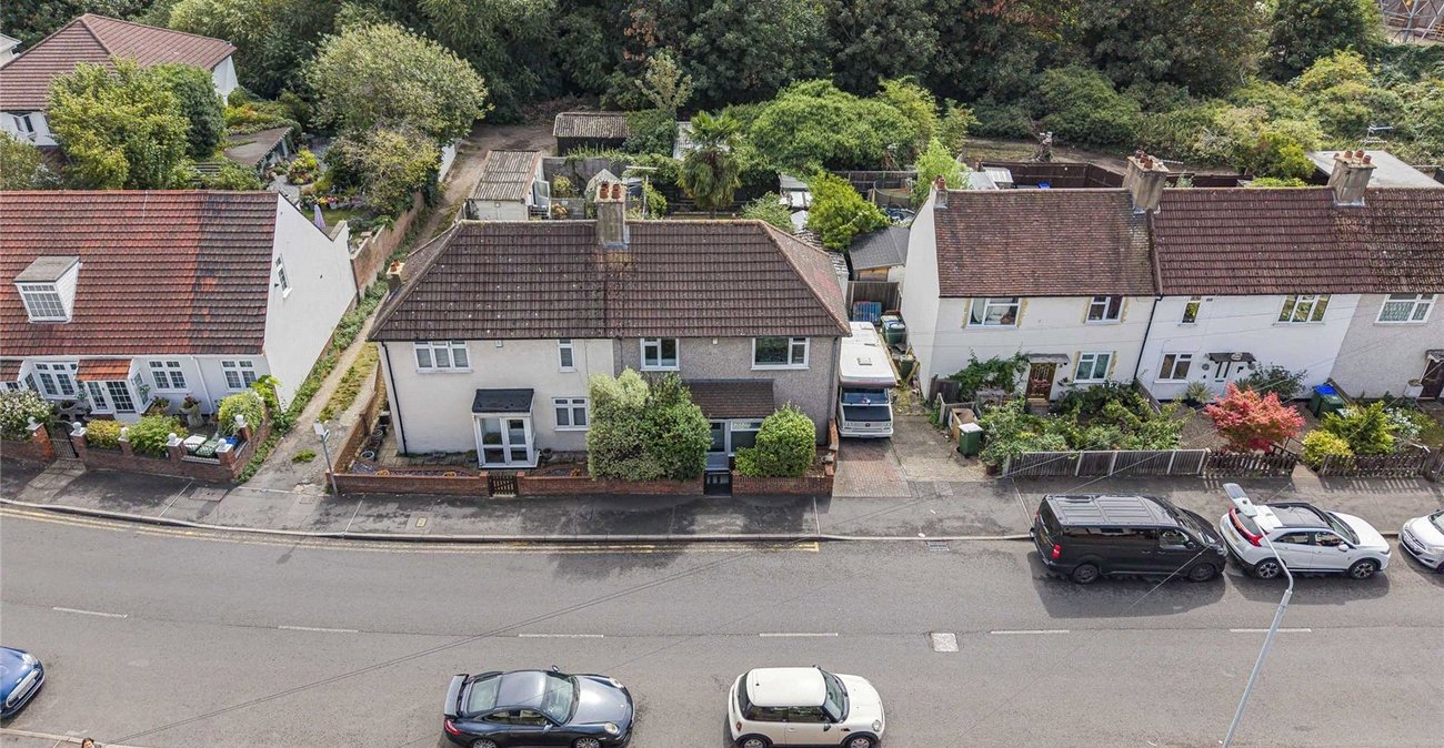 3 bedroom house for sale in Crayford | Robinson Jackson