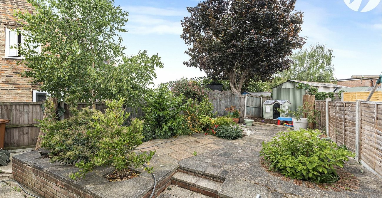 3 bedroom house for sale in Crayford | Robinson Jackson