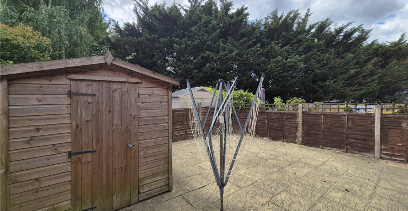 2 bedroom property for sale in Orpington | Robinson Jackson