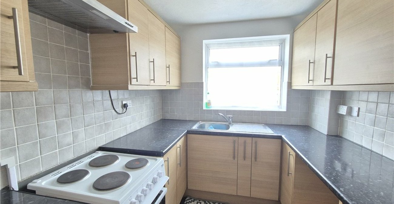 2 bedroom property for sale in Orpington | Robinson Jackson