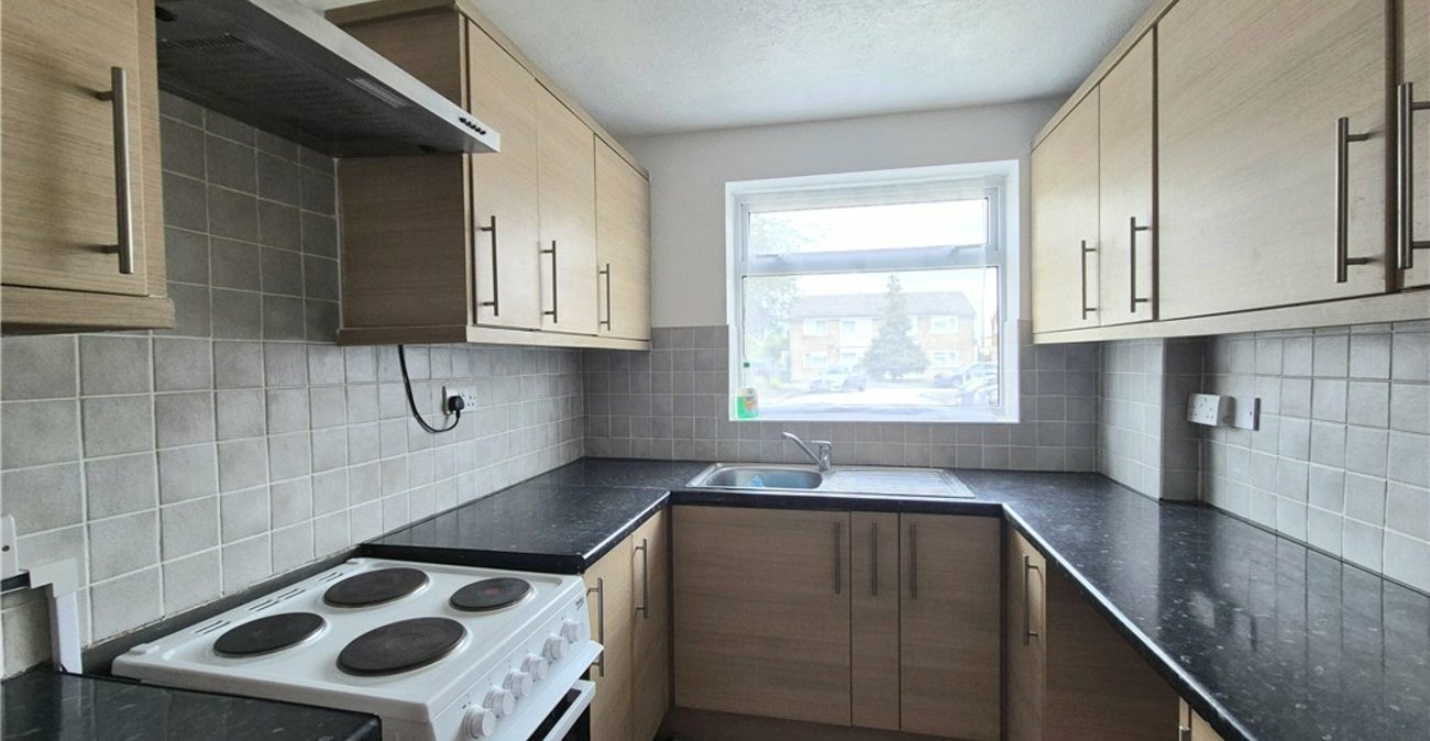 2 bedroom property for sale in Orpington | Robinson Jackson