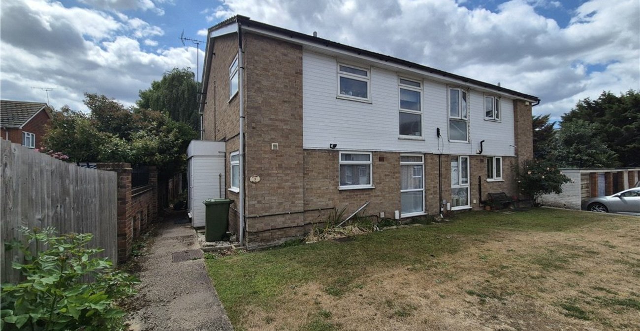 2 bedroom property for sale in Orpington | Robinson Jackson