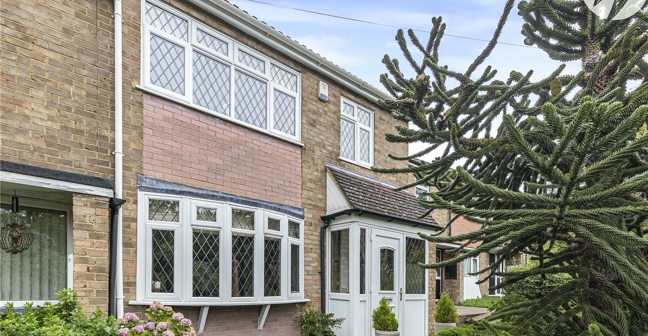 3 bedroom house for sale in Swanscombe | Robinson Jackson