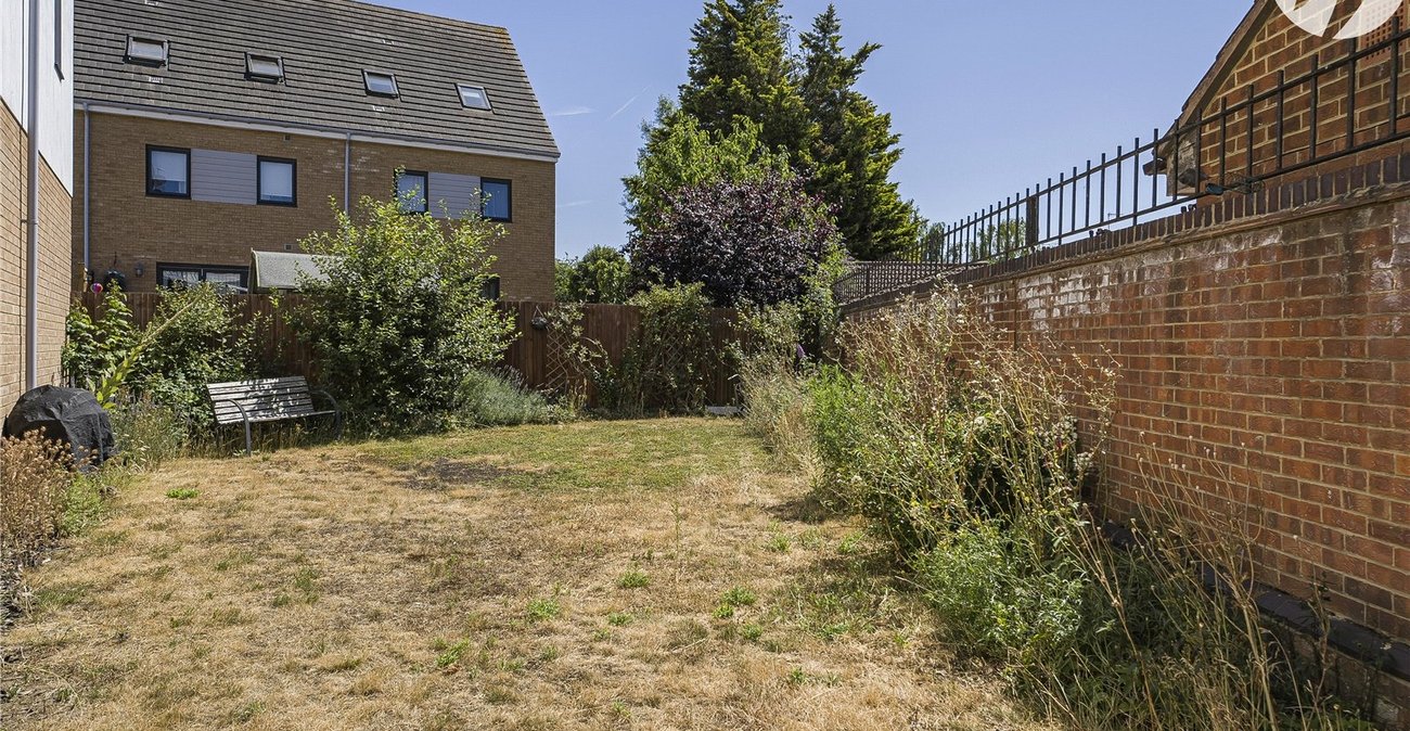 1 bedroom property for sale in Dartford | Robinson Jackson