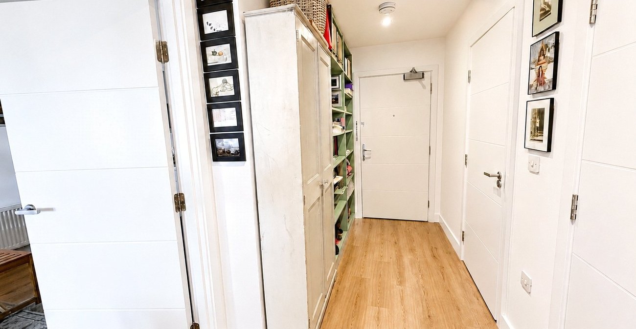 1 bedroom property for sale in London | Robinson Jackson