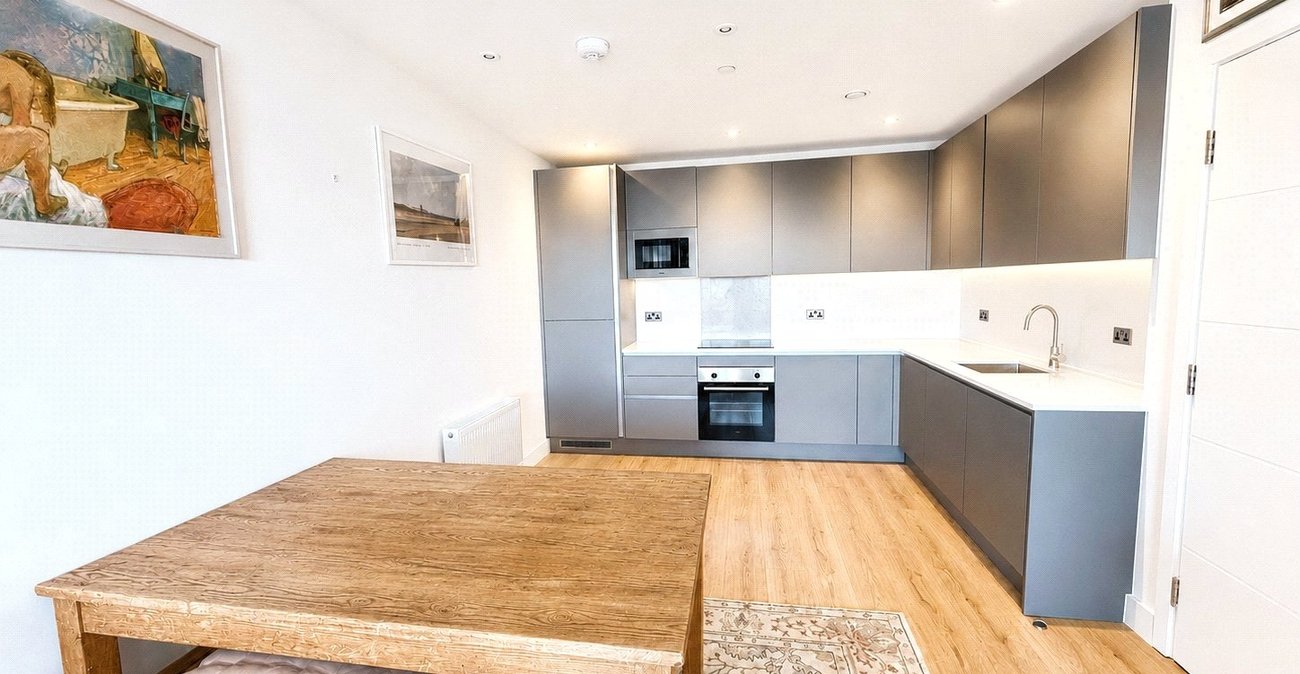 1 bedroom property for sale in London | Robinson Jackson