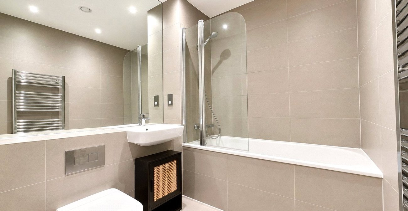 1 bedroom property for sale in London | Robinson Jackson