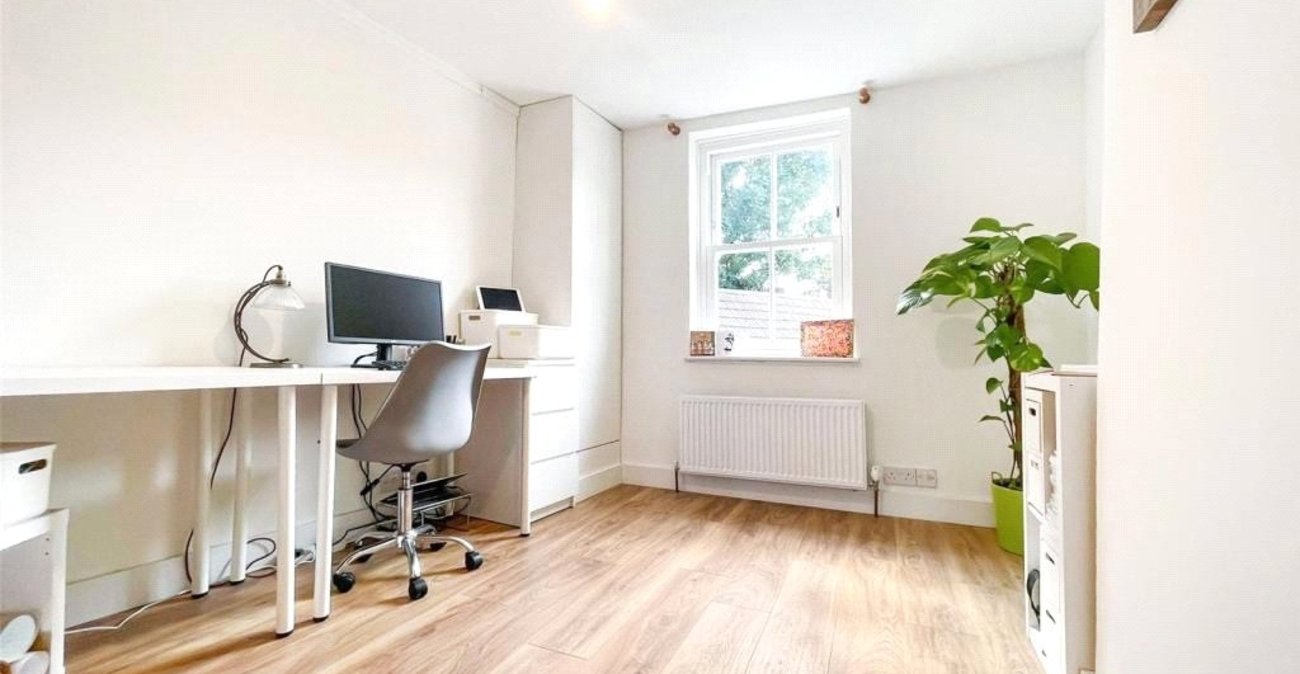 2 bedroom house for sale in Erith | Robinson Jackson