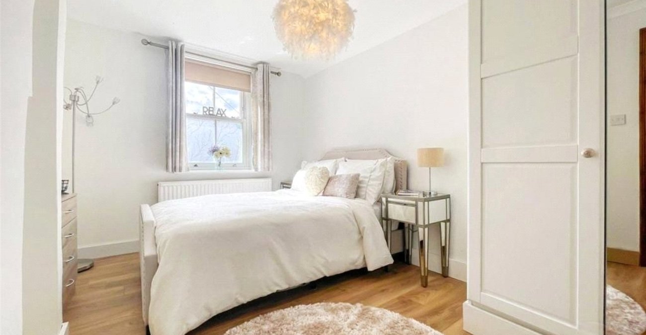 2 bedroom house for sale in Erith | Robinson Jackson
