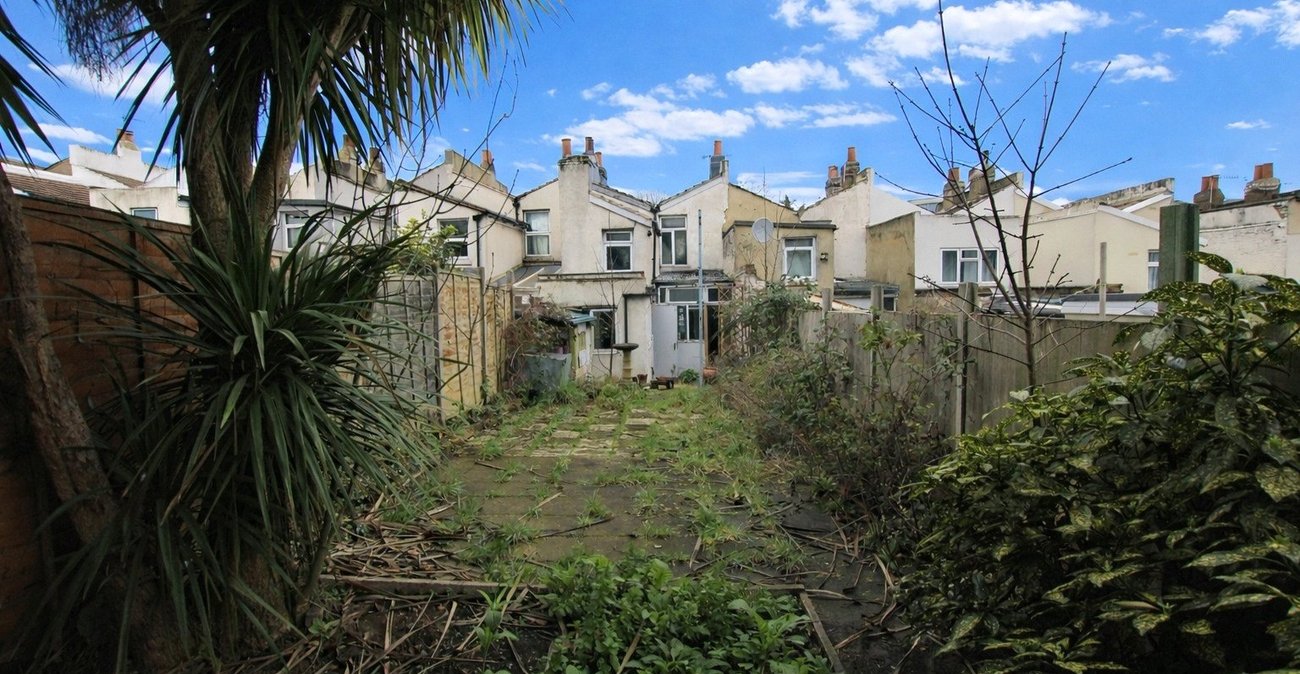 3 bedroom house for sale in Woolwich | Robinson Jackson