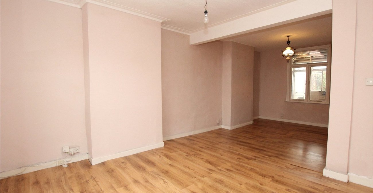 3 bedroom house for sale in Woolwich | Robinson Jackson