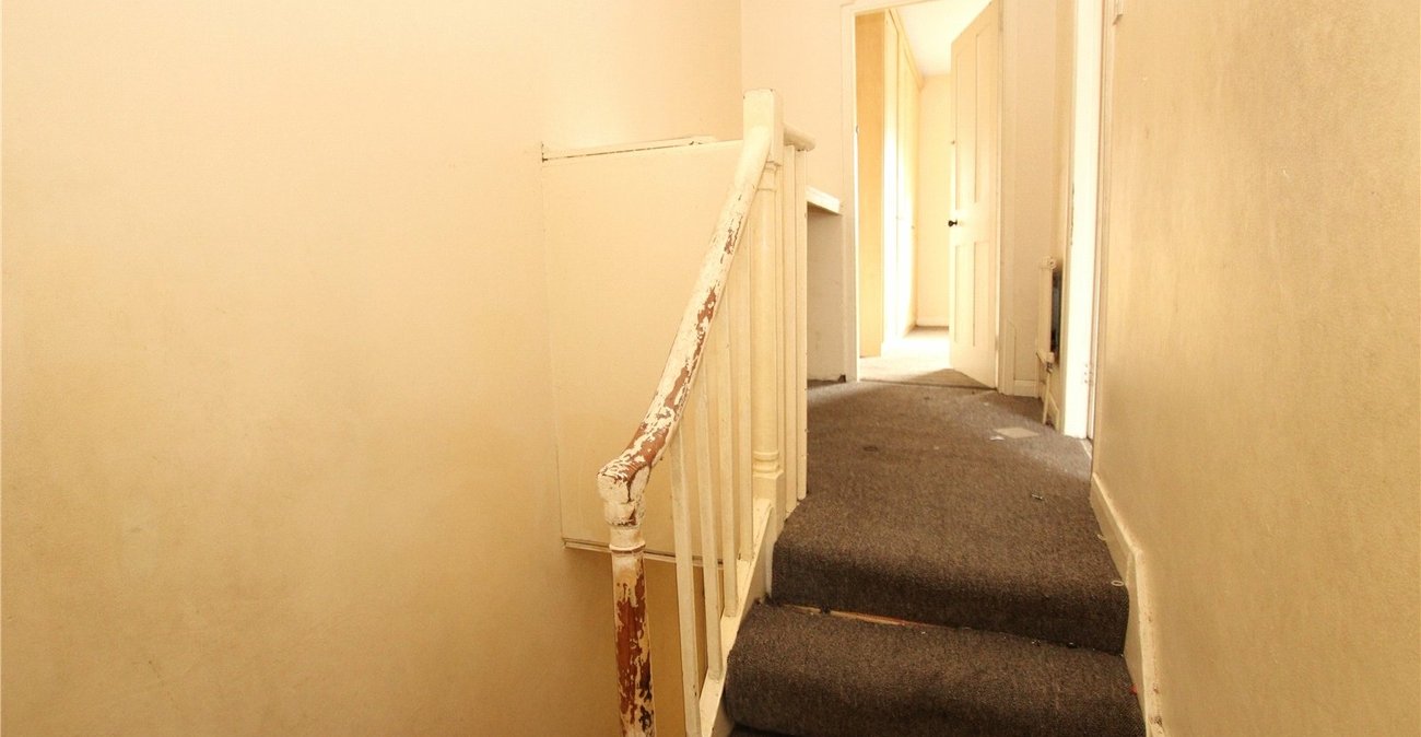 3 bedroom house for sale in Woolwich | Robinson Jackson