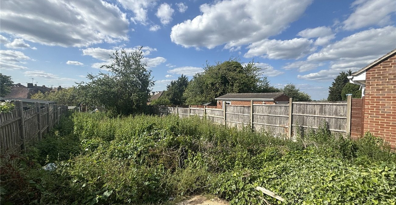 2 bedroom house for sale in Davis Estate | Robinson Michael & Jackson