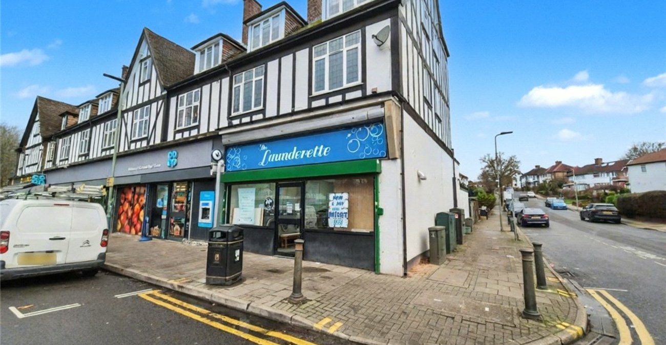 2 bedroom property for sale in Orpington | Robinson Jackson