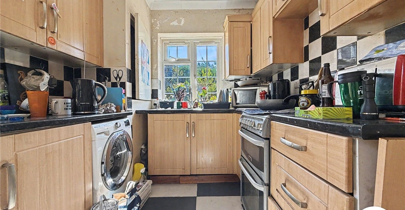 2 bedroom house for sale in Rochester | Robinson Michael & Jackson