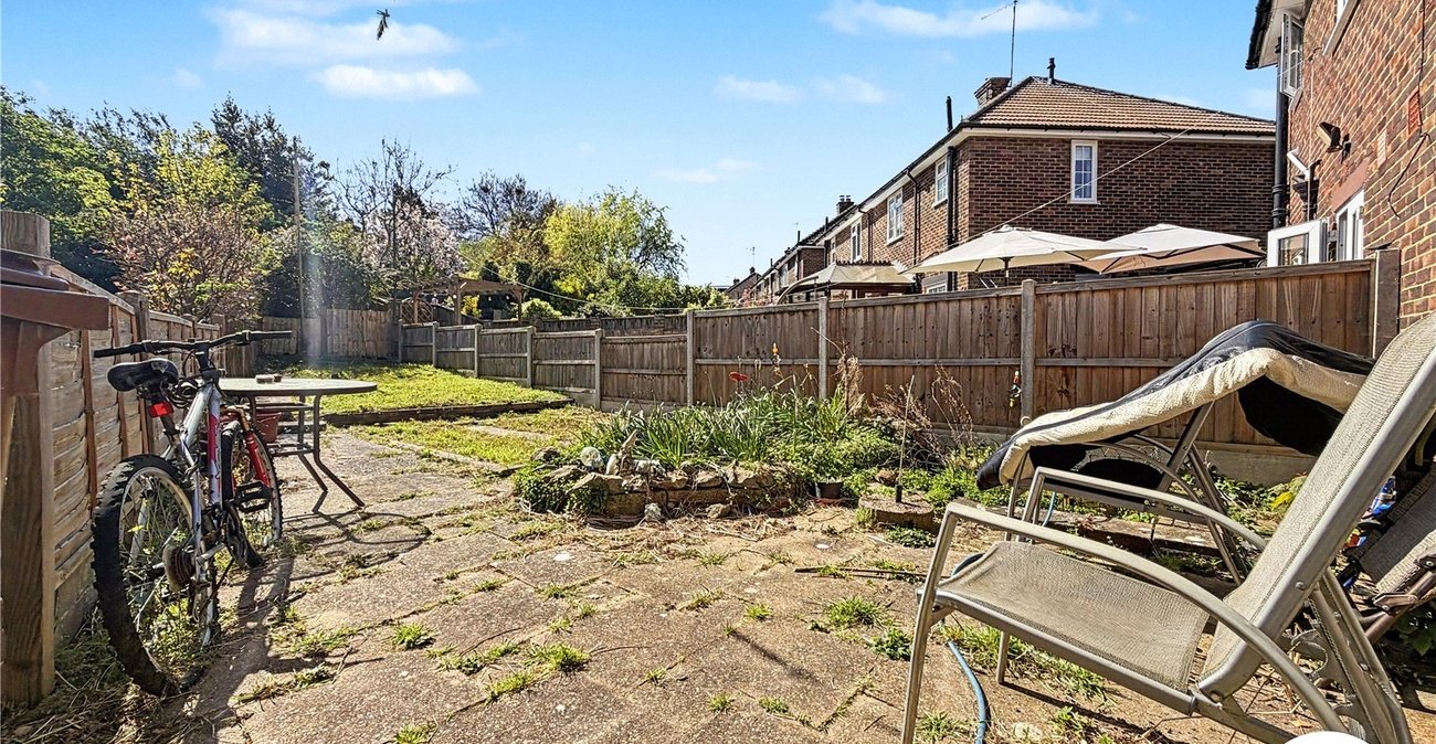 2 bedroom house for sale in Rochester | Robinson Michael & Jackson