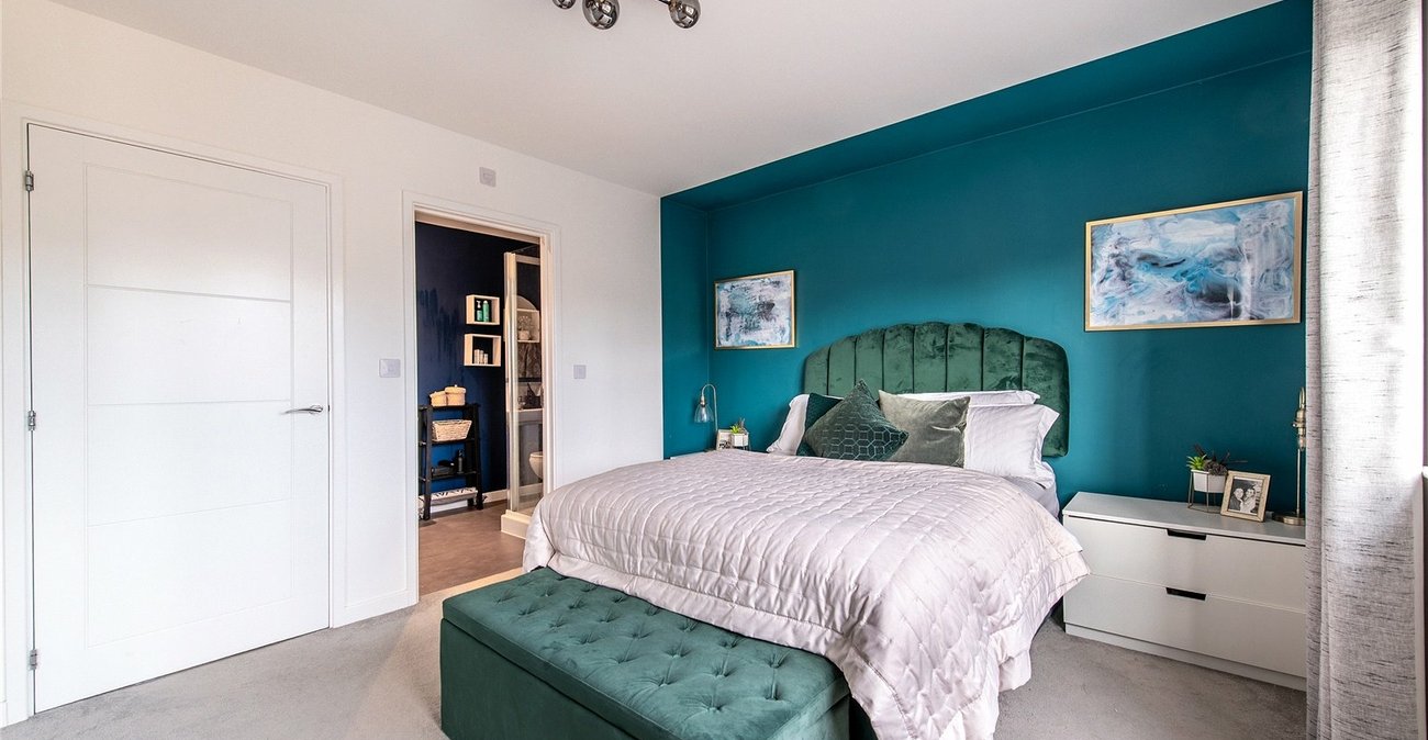 4 bedroom house for sale in Northfleet | Robinson Michael & Jackson