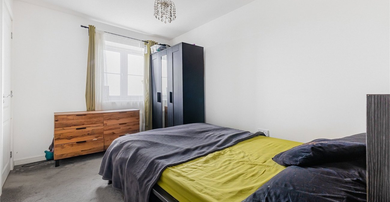 2 bedroom house for sale in Gravesend | Robinson Michael & Jackson