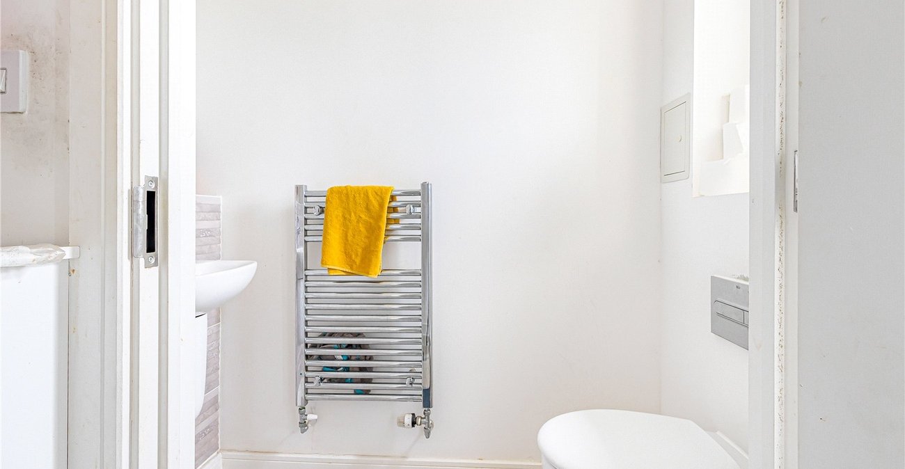 2 bedroom house for sale in Gravesend | Robinson Michael & Jackson