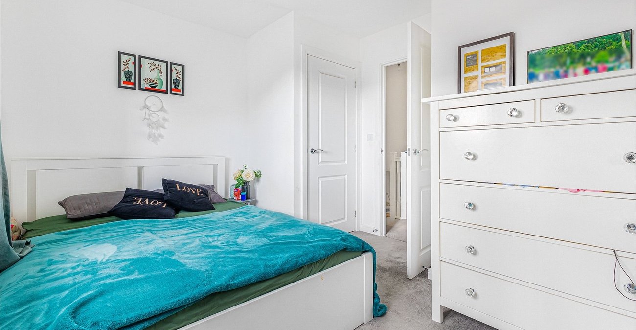 2 bedroom house for sale in Gravesend | Robinson Michael & Jackson