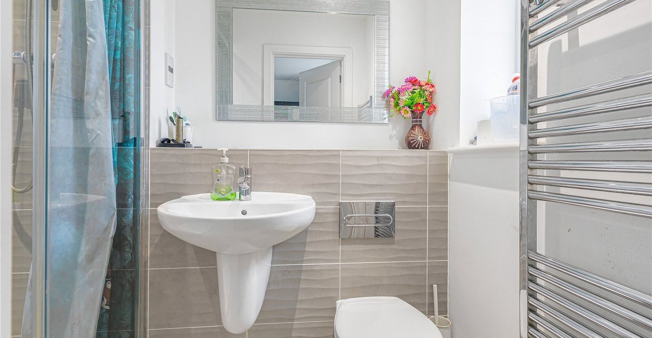 2 bedroom house for sale in Gravesend | Robinson Michael & Jackson