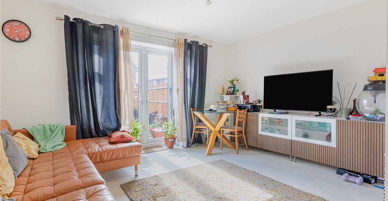 2 bedroom house for sale in Gravesend | Robinson Michael & Jackson