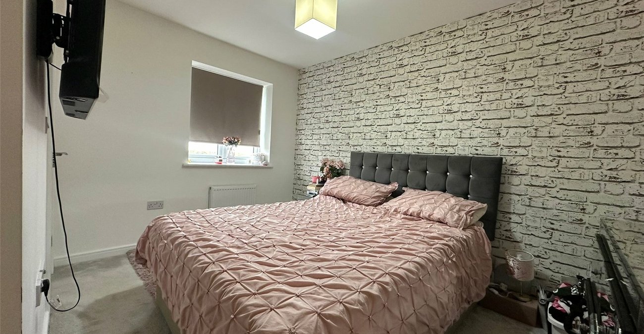 2 bedroom house for sale in Gravesend | Robinson Michael & Jackson