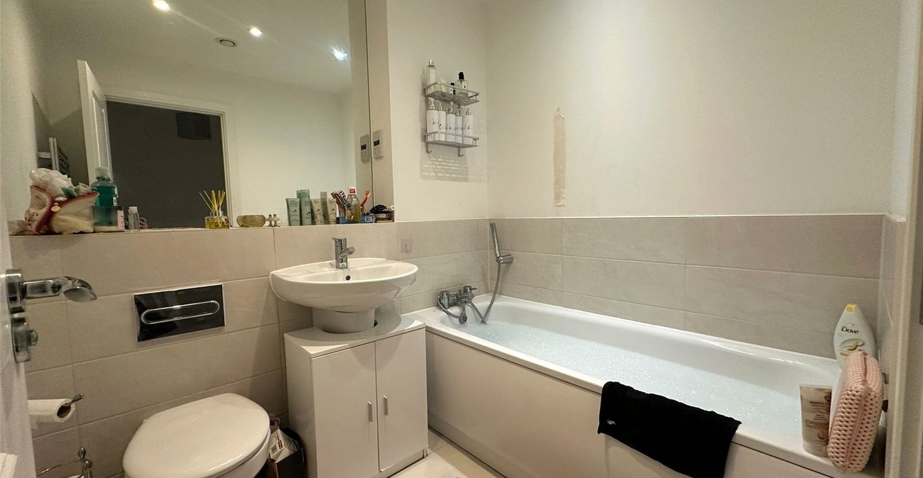 2 bedroom house for sale in Gravesend | Robinson Michael & Jackson