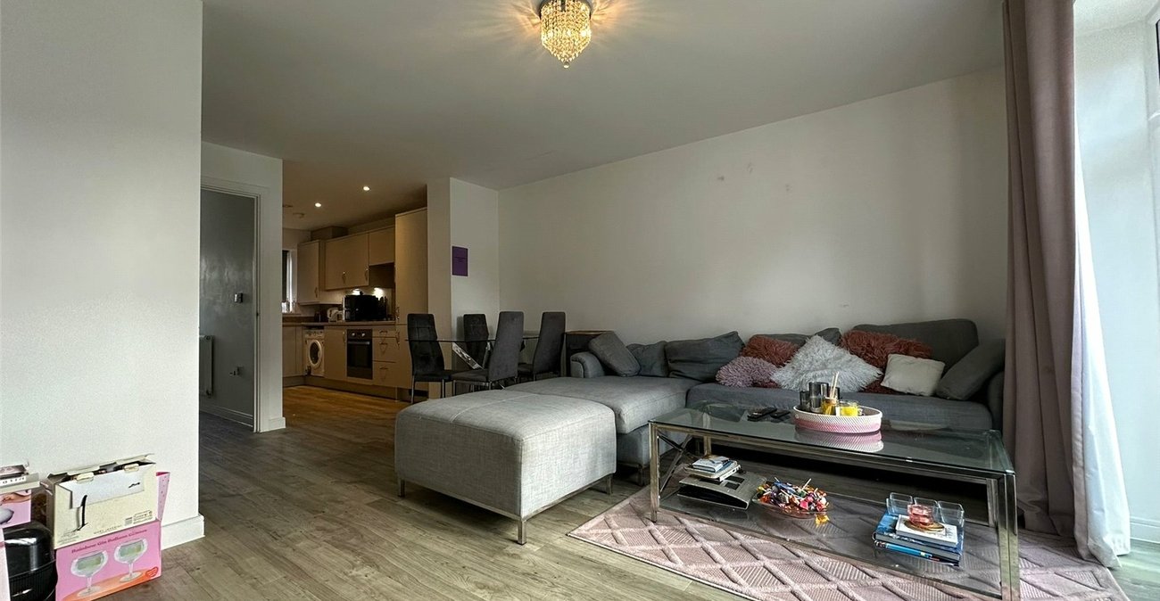 2 bedroom house for sale in Gravesend | Robinson Michael & Jackson