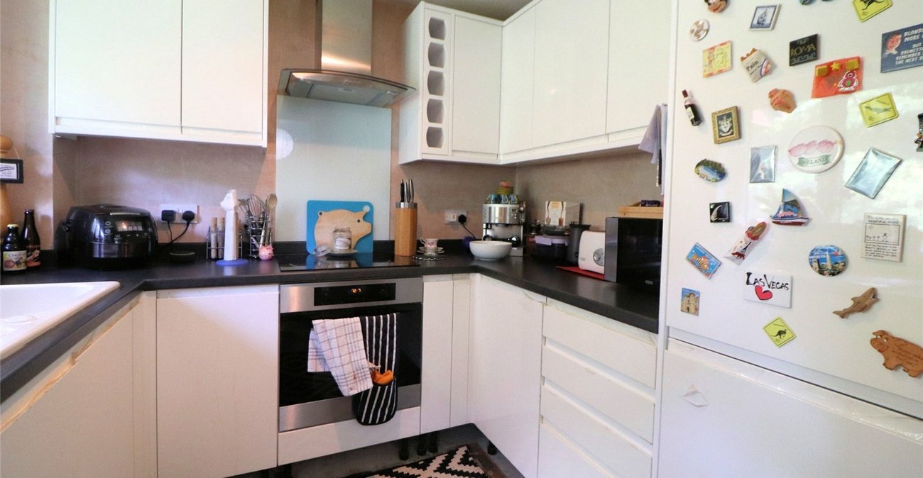 2 bedroom property for sale in Erith | Robinson Jackson