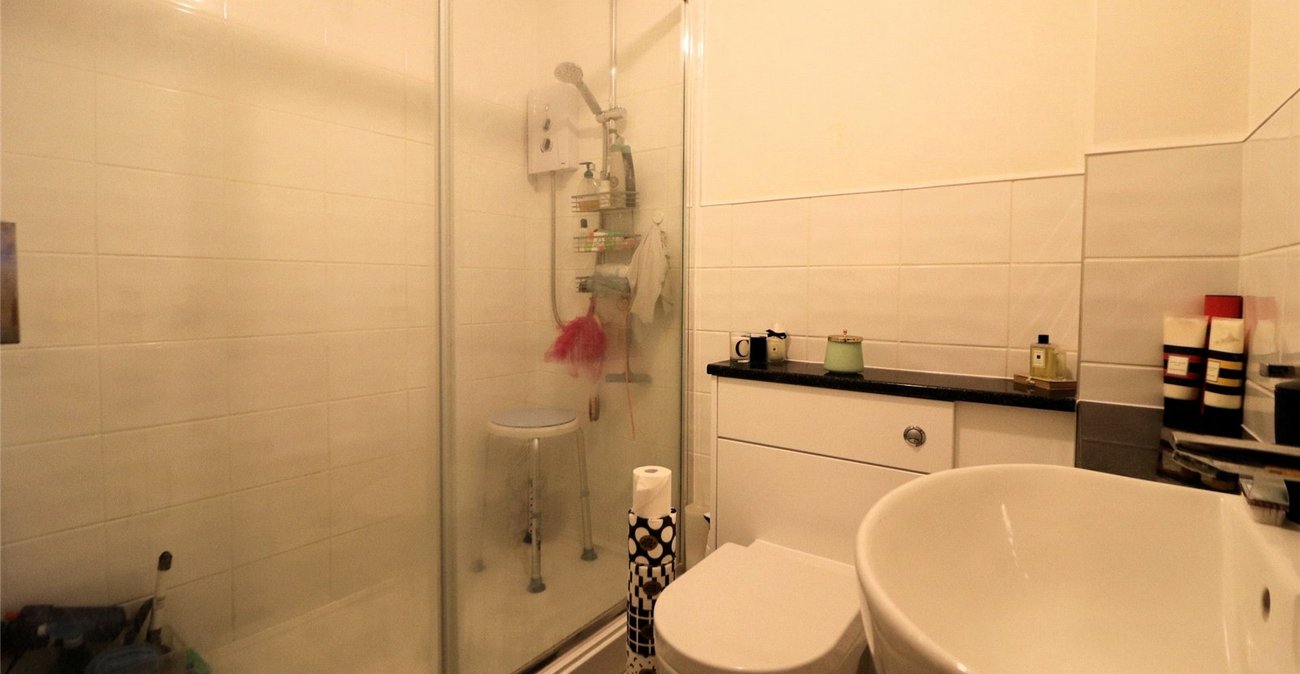 2 bedroom property for sale in Erith | Robinson Jackson