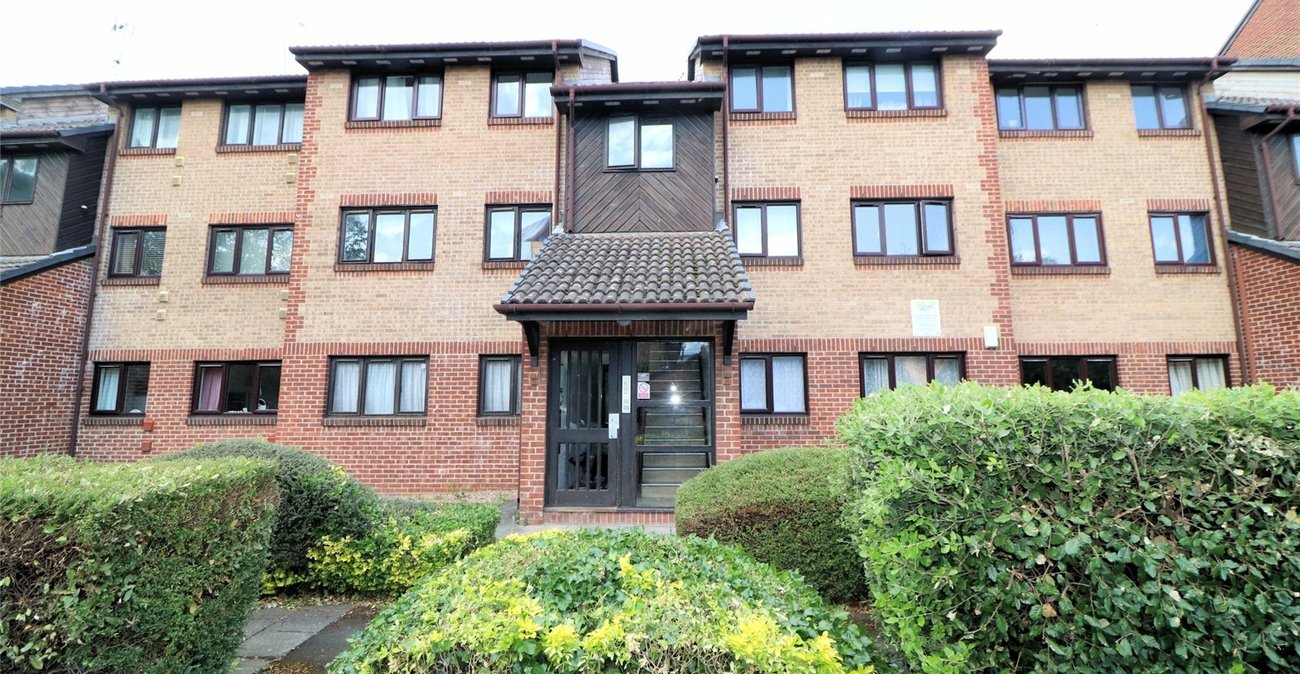 2 bedroom property for sale in Erith | Robinson Jackson