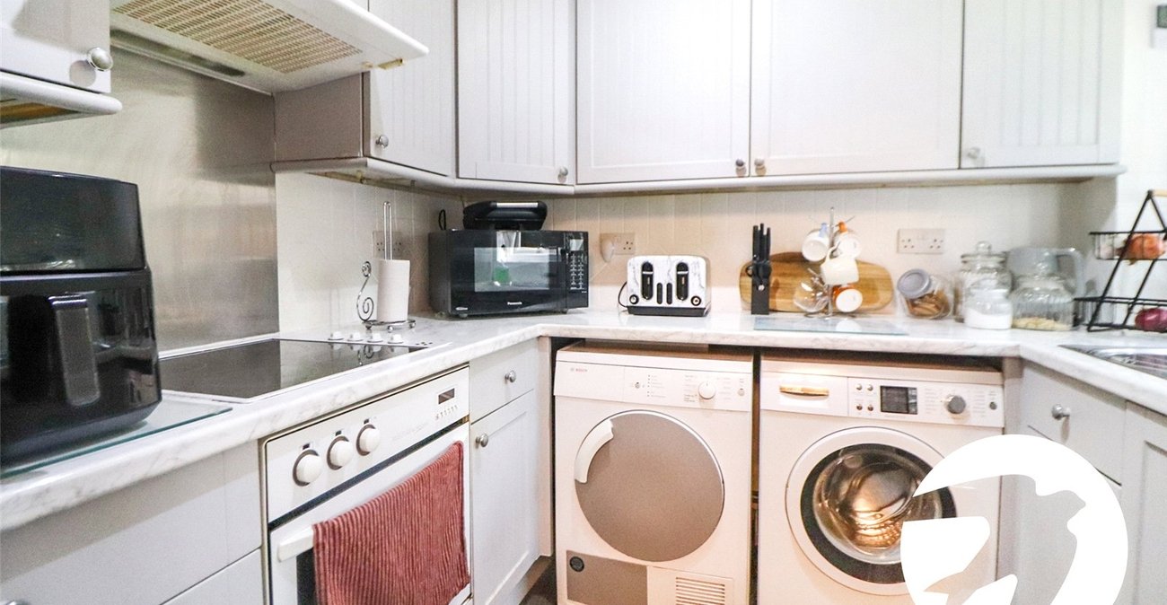 2 bedroom property for sale in Erith | Robinson Jackson