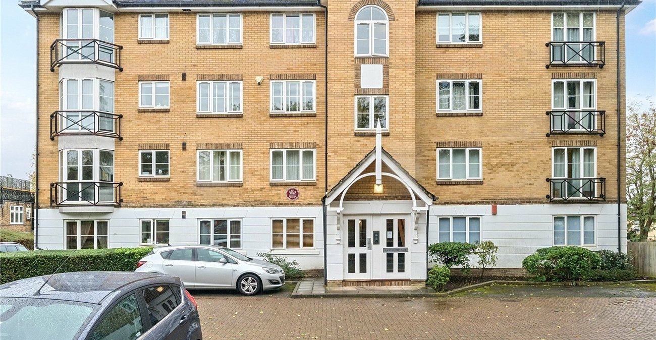 2 bedroom property to rent in  | Robinson Jackson