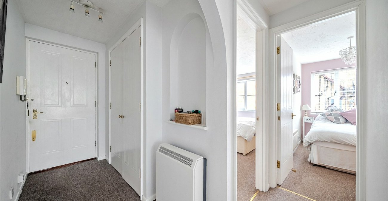 2 bedroom property to rent in  | Robinson Jackson