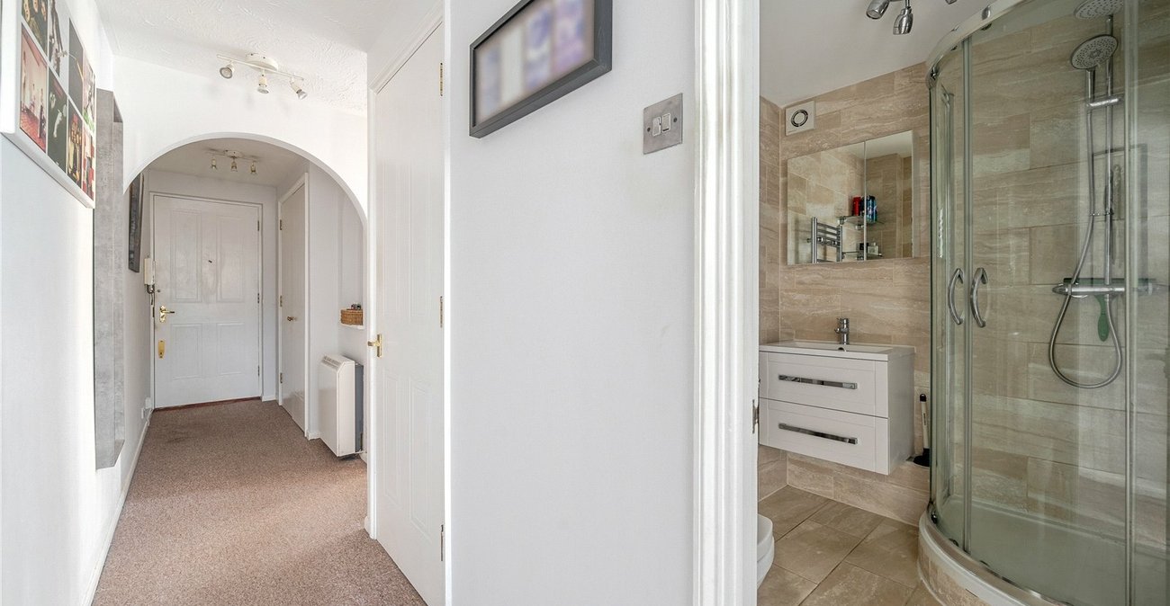 2 bedroom property to rent in  | Robinson Jackson