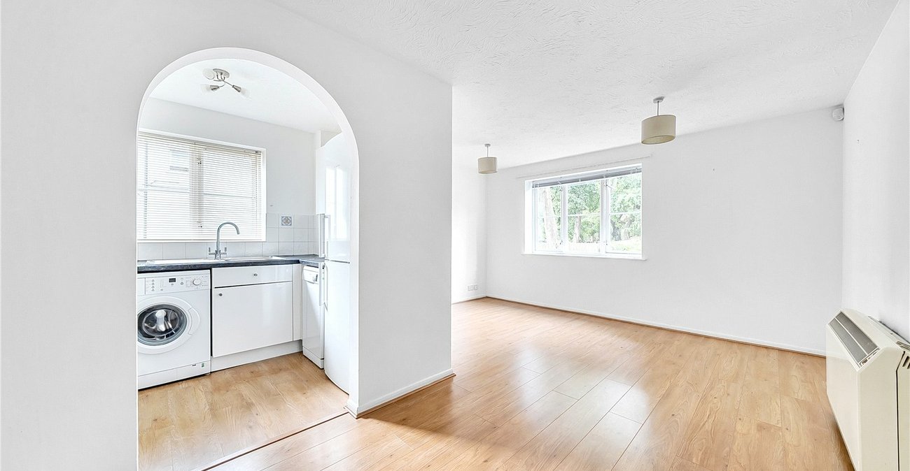 1 bedroom property for sale in  | Robinson Jackson