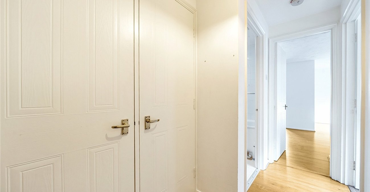 1 bedroom property for sale in  | Robinson Jackson