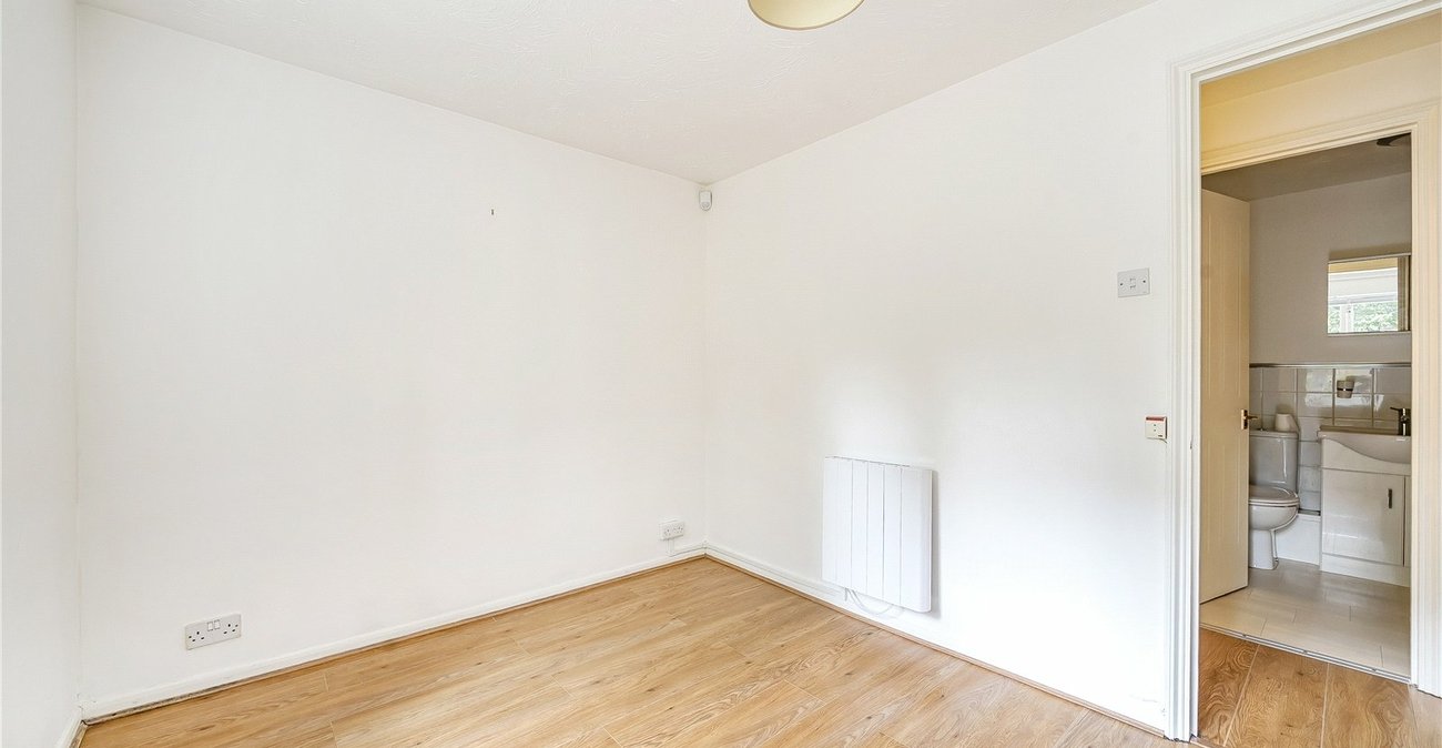 1 bedroom property for sale in  | Robinson Jackson