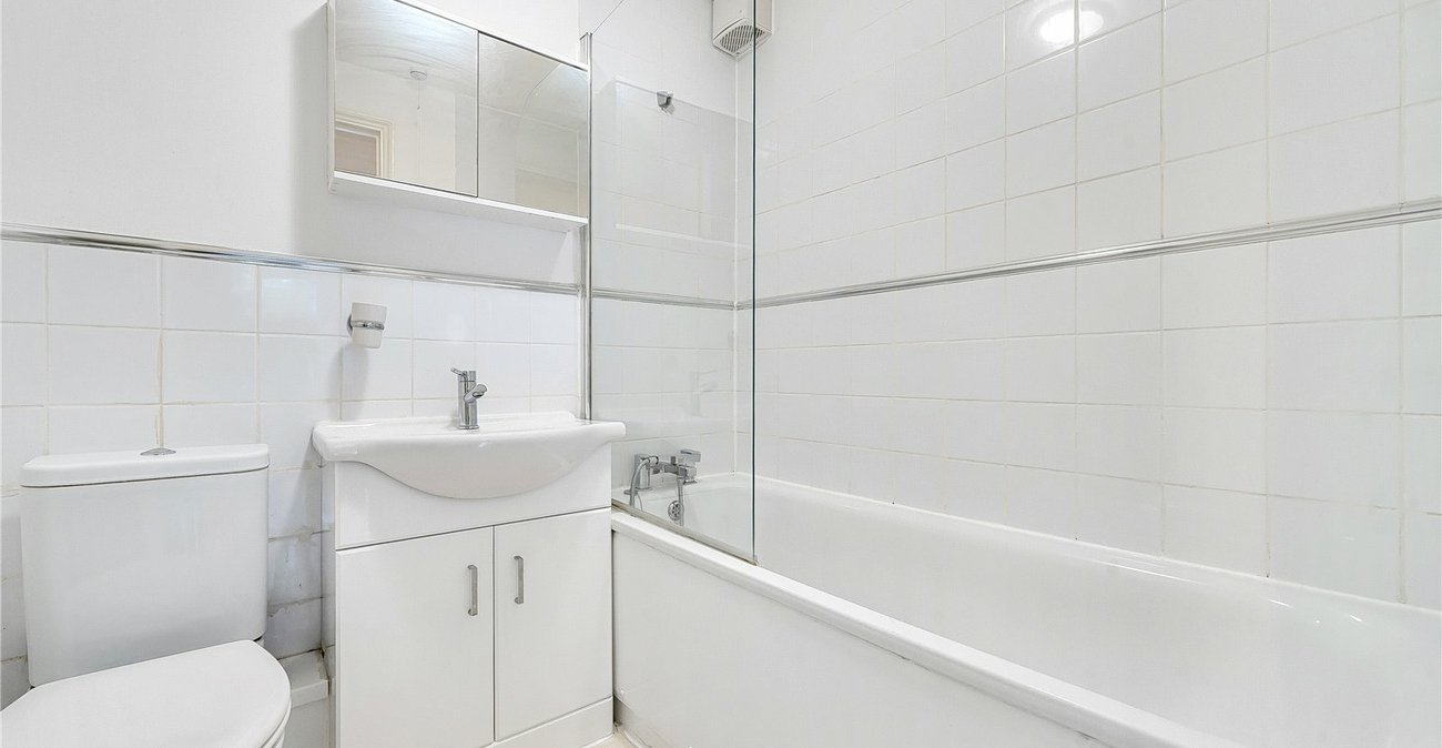 1 bedroom property for sale in  | Robinson Jackson