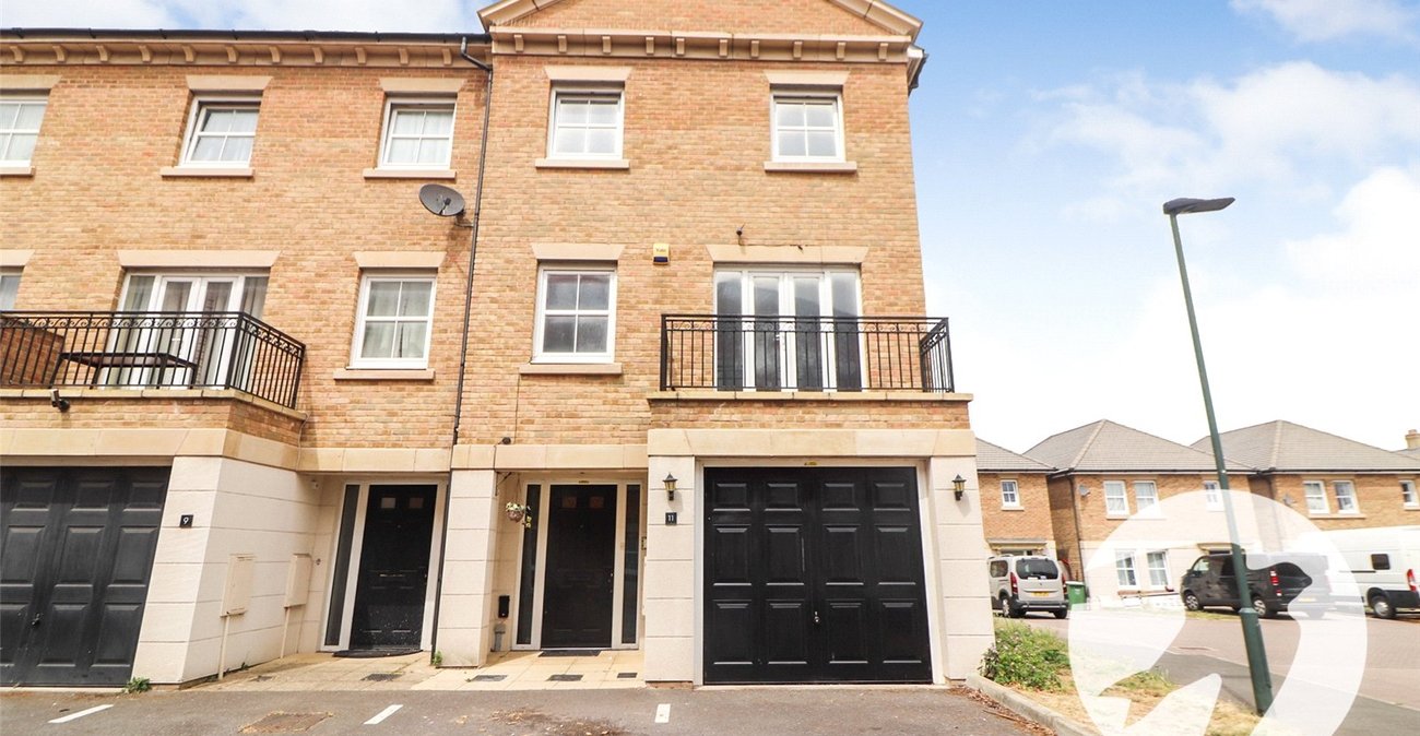 4 bedroom house for sale in Erith | Robinson Jackson