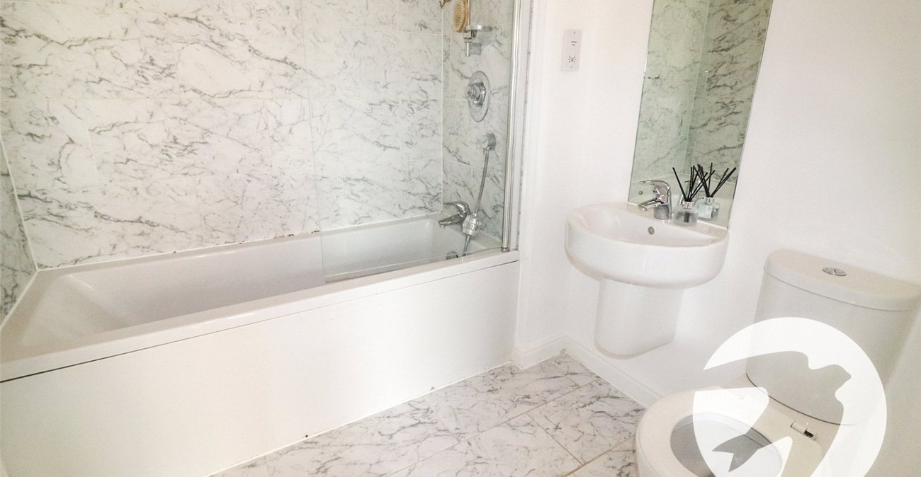 4 bedroom house for sale in Erith | Robinson Jackson