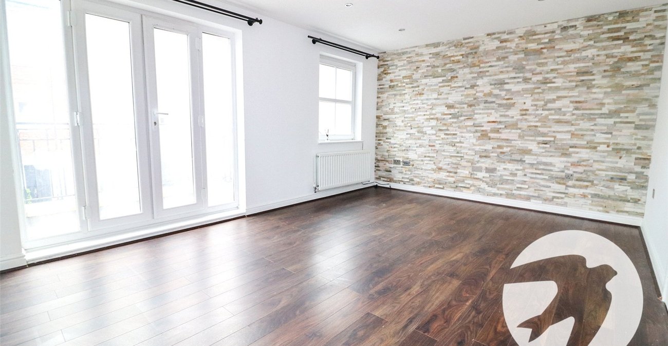 4 bedroom house for sale in Erith | Robinson Jackson