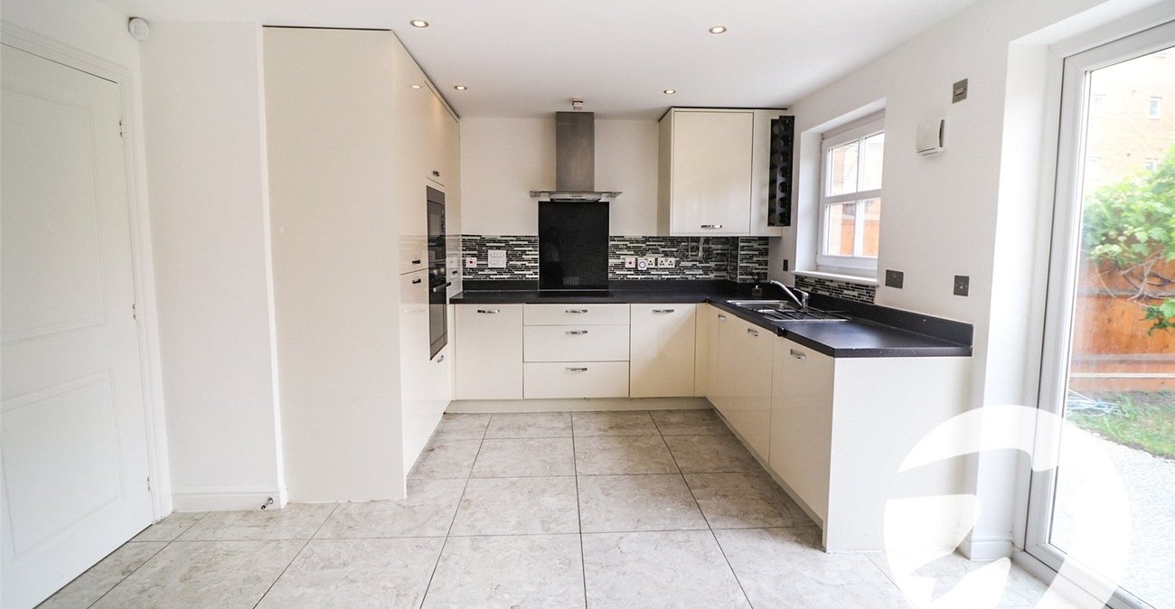 4 bedroom house for sale in Erith | Robinson Jackson