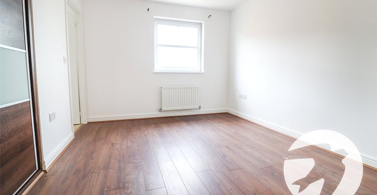 4 bedroom house for sale in Erith | Robinson Jackson