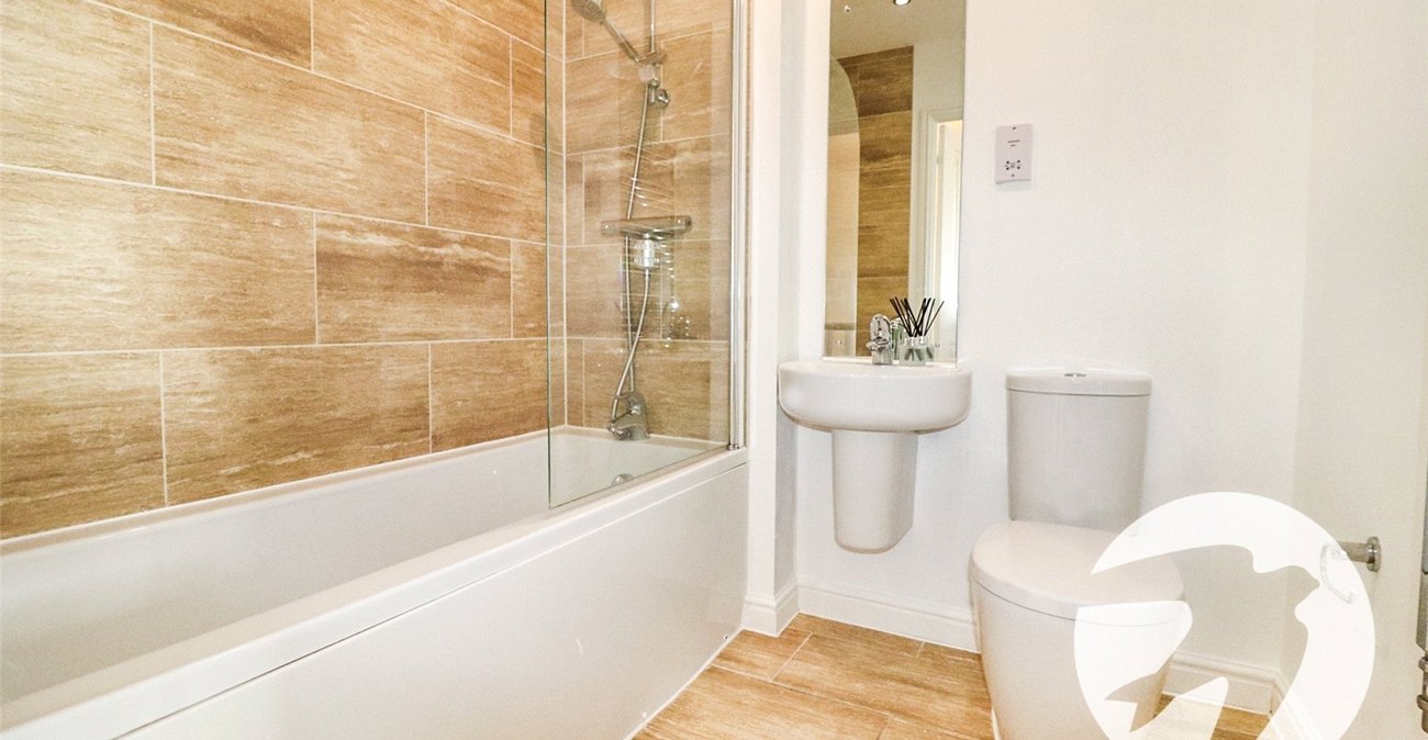 4 bedroom house for sale in Erith | Robinson Jackson