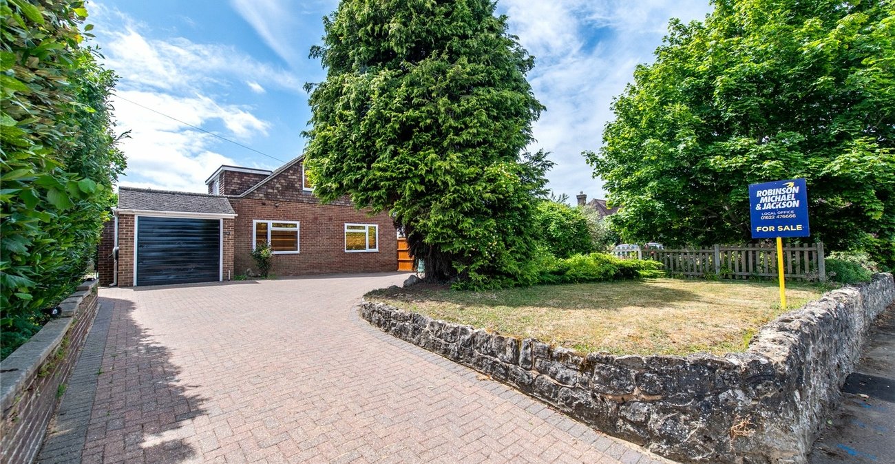 5 bedroom house for sale in Maidstone | Robinson Michael & Jackson
