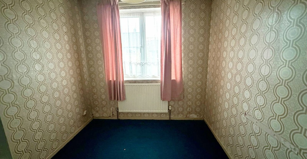 3 bedroom house for sale in London | Robinson Jackson