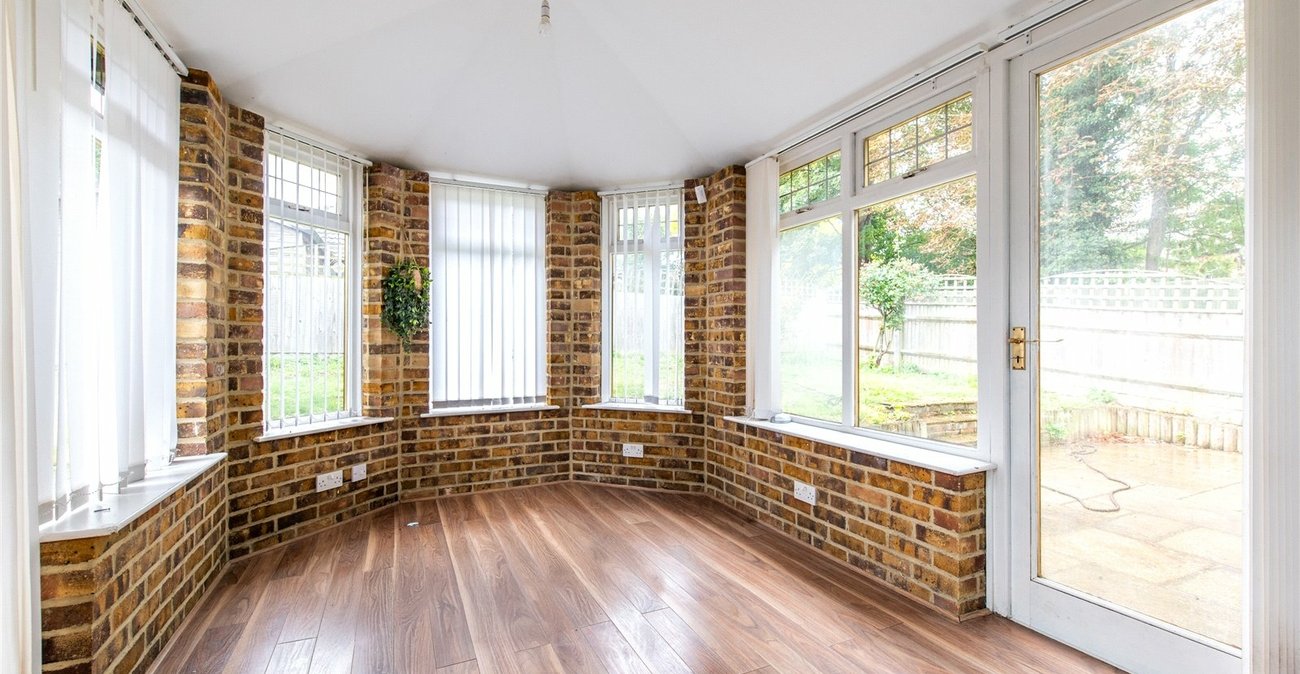 2 bedroom bungalow for sale in Maidstone | Robinson Michael & Jackson