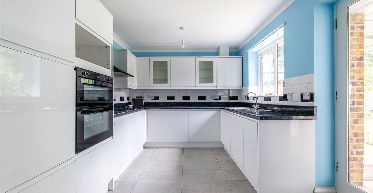 2 bedroom bungalow for sale in Maidstone | Robinson Michael & Jackson